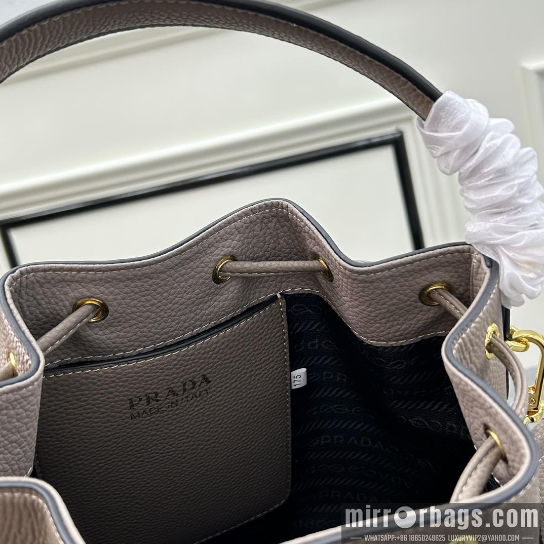 Prada Bags Prada 2090 21x25x15cm ww1