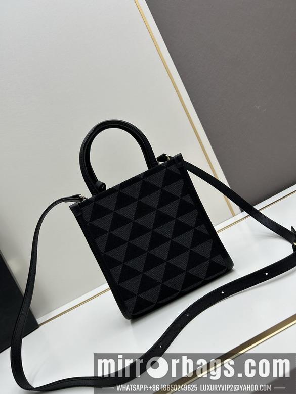 Prada Bags Prada 23140 17x18x6cm jj