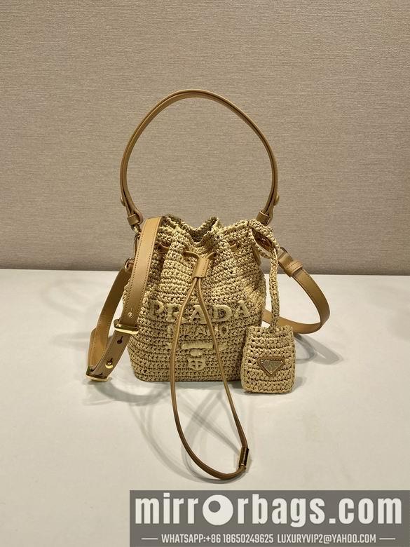 Prada Bags Prada 1BE068 16x19x9cm AP