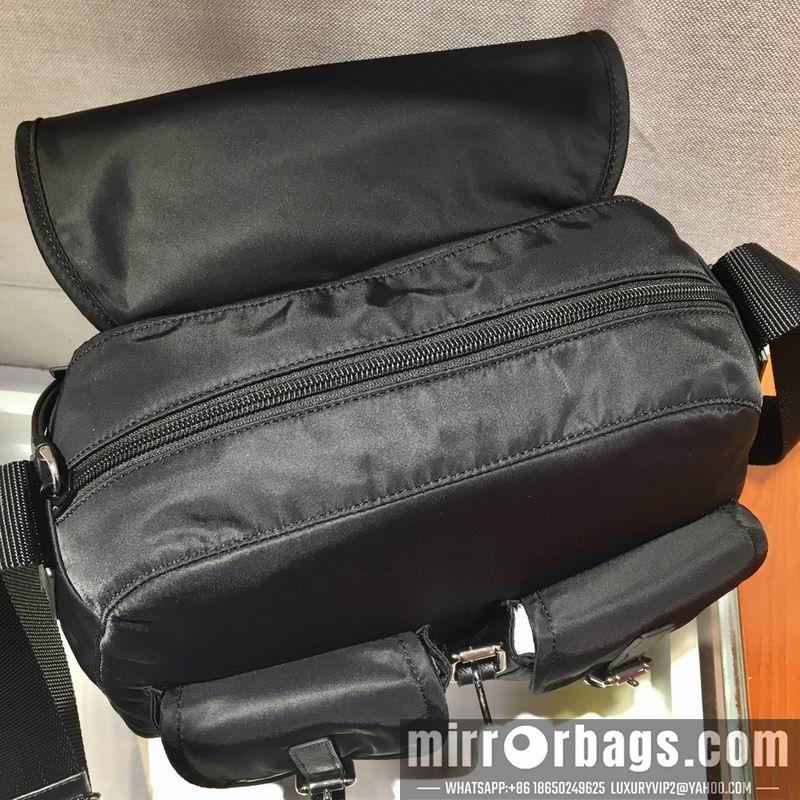 Prada Bags Re-Nylon 1BD225 30x30x12cm ap