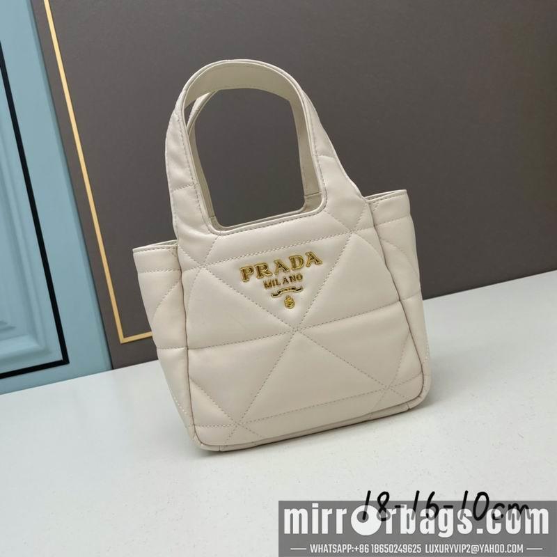 Prada Bags Prada 1BG199菱格菜篮子18x16x10cm ww