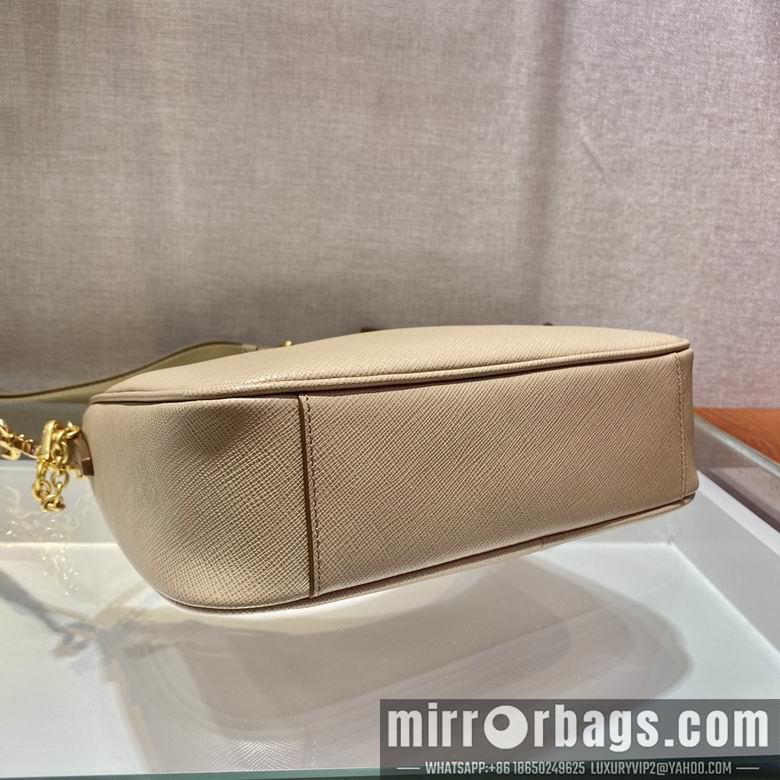 Prada Bags Re-Edition AP1BH204 23X17X6.5