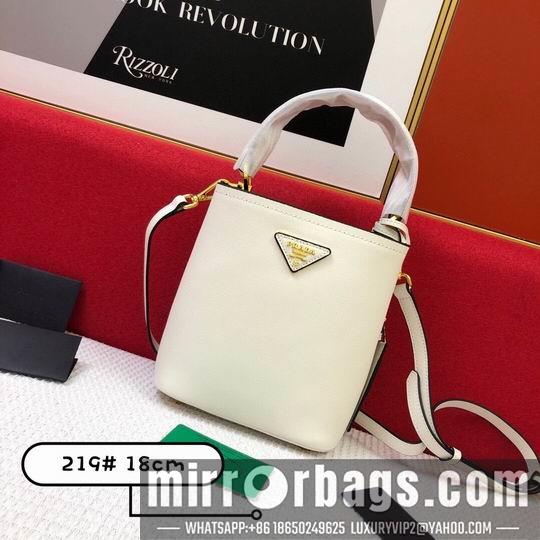 Prada Bags Prada Saffiano 1BA219十字纹 20x11x18cm CN6色