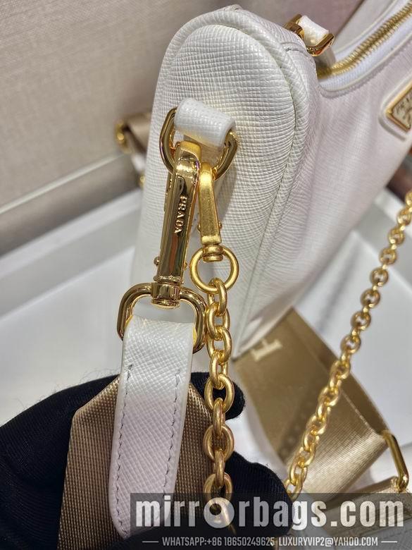 Prada Bags Re-Edition AP1BH204 23X17X6.5