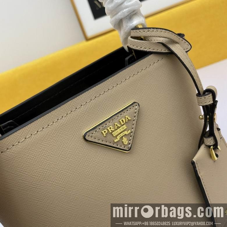 Prada Bags WW1BA219棕 21X11X18