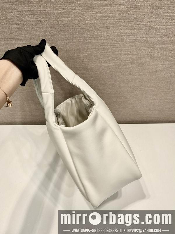Prada Bags Prada tote 1BG413 30x26x17cm AP
