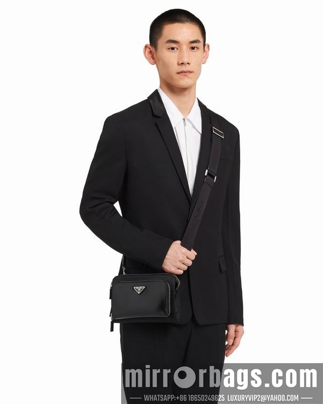 Prada Bags Nylon 2VH130 22x14x3.5cm ap