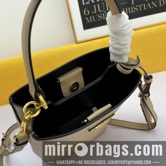 Prada Bags Prada Saffiano 1BA219 21x11x18cm ww