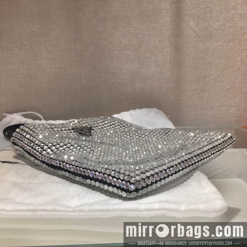 Prada Bags 1N6608 18x20cm ap 14