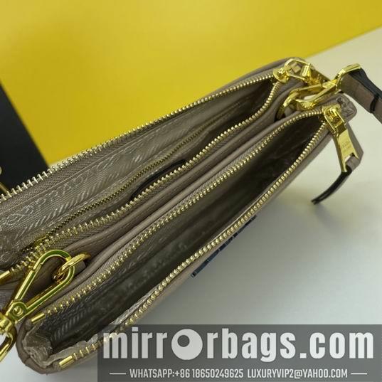 Prada Bags Prada 2100 25x15x5cm ww