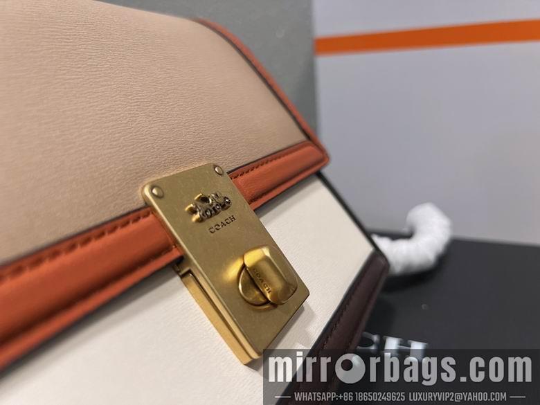 Coach Bags Hutton 21x14 CN2