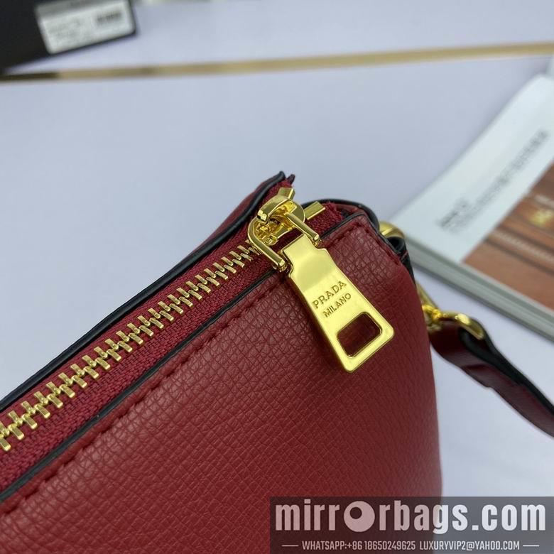Prada Bags WW66136 21X15X9