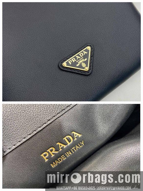 Prada Bags Prada 1BH221 17x20cm AP