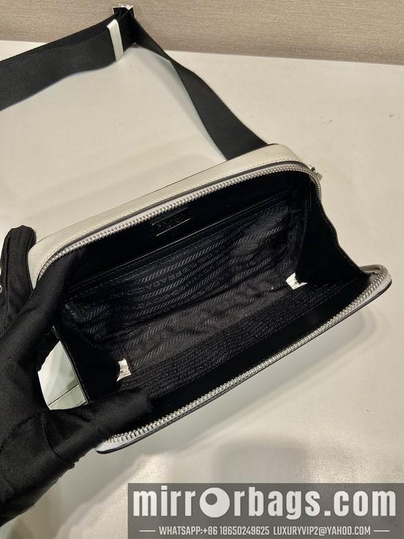Prada Bags Prada Brique 2VH173十字纹 19x11.5x3.5cm AP