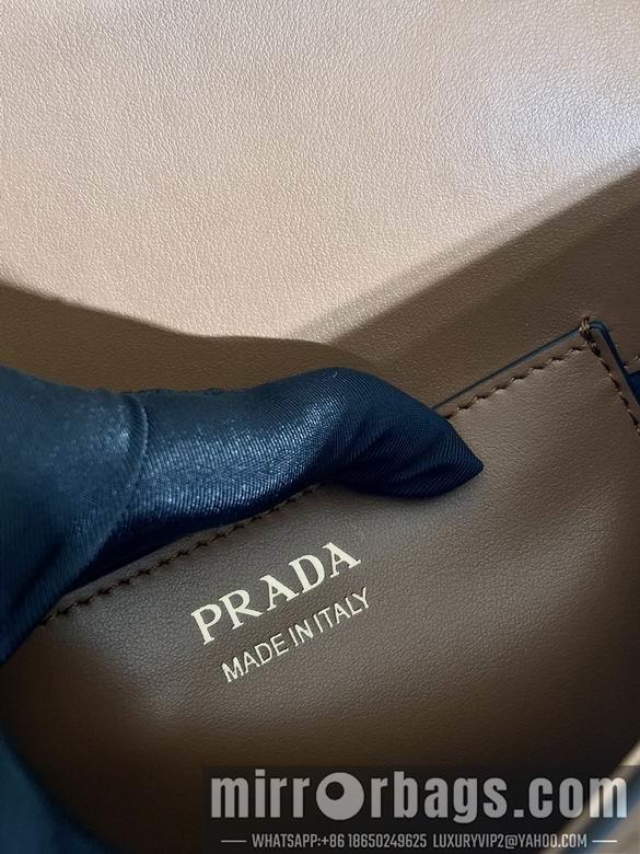 Prada Bags Prada 1BD365 20x16x6cm AP