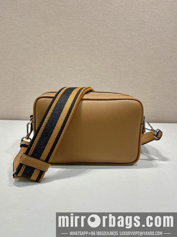 Prada Bags Prada 1BD082 22x14x8cm AP