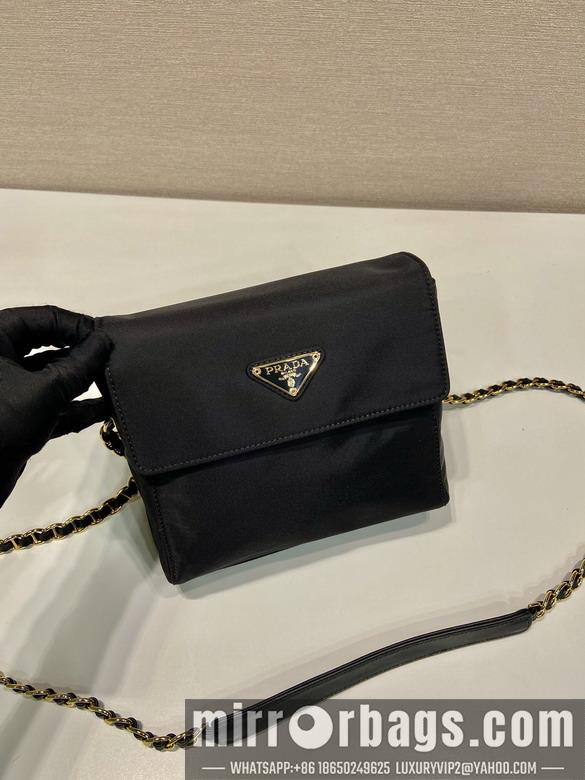 Prada Bags Prada 1BD648 18x17x5cm AP