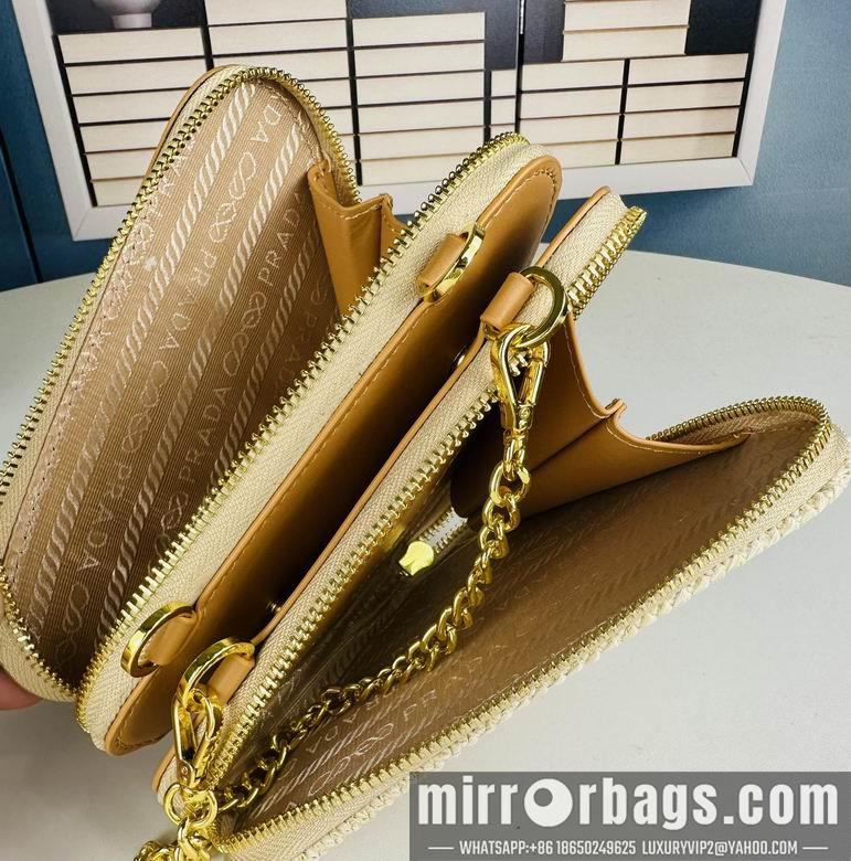 Prada Bags 2432 18X13X5cm XMY