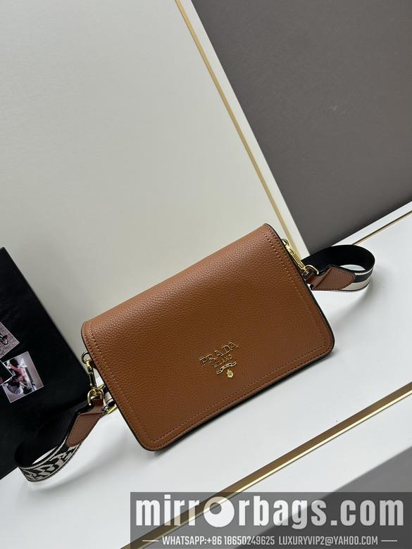 Prada Bags Prada 1BA106 22x14x8cm jj5
