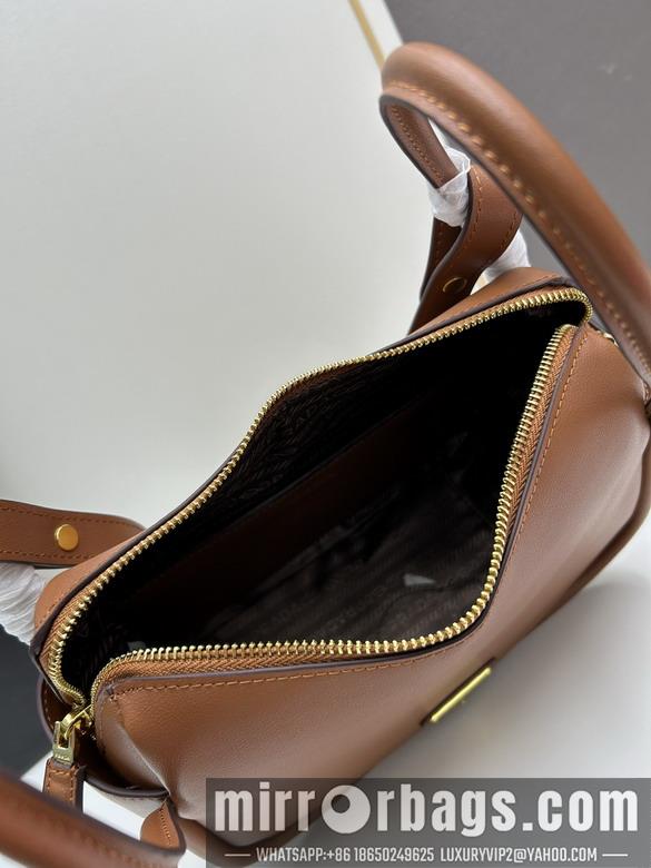 Prada Bags Prada Lindy 25x18x10.5cm jj1