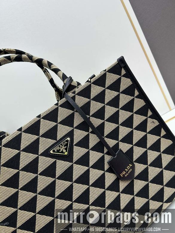 Prada Bags Prada 23140 39x30x11cm jj1