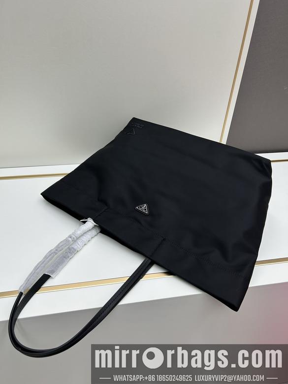 Prada Bags Prada 290516 51x34x15cm jj