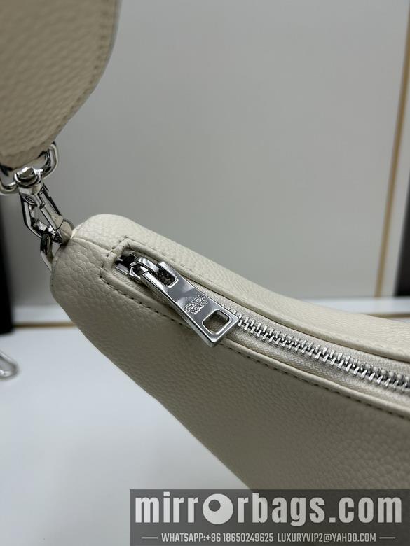 Prada Bags Prada 1BA108 24x13x7cm jj4