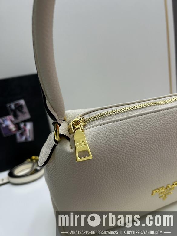 Prada Bags Prada 1BA109 30x22x10cm jj4