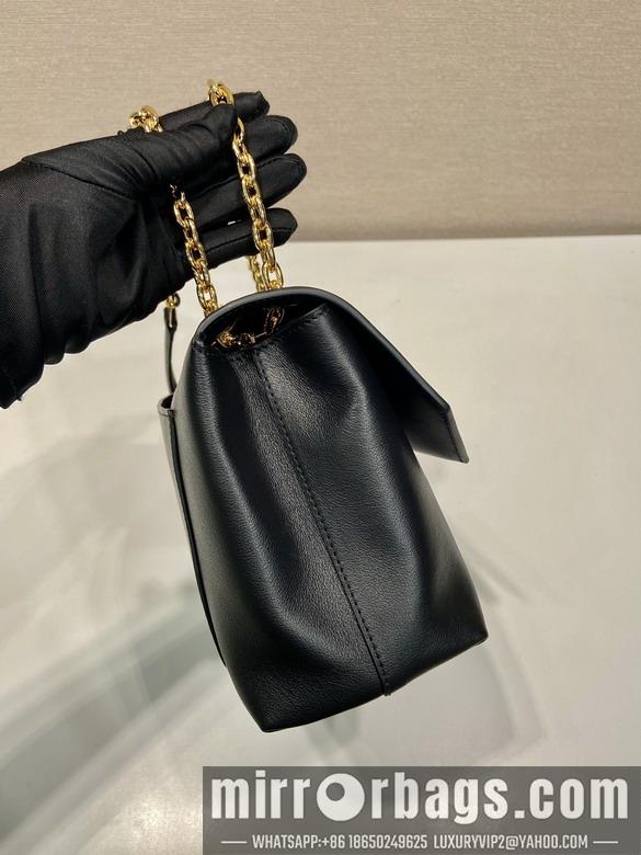 Prada Bags Prada 1BD371 29x16x9.5cm AP1