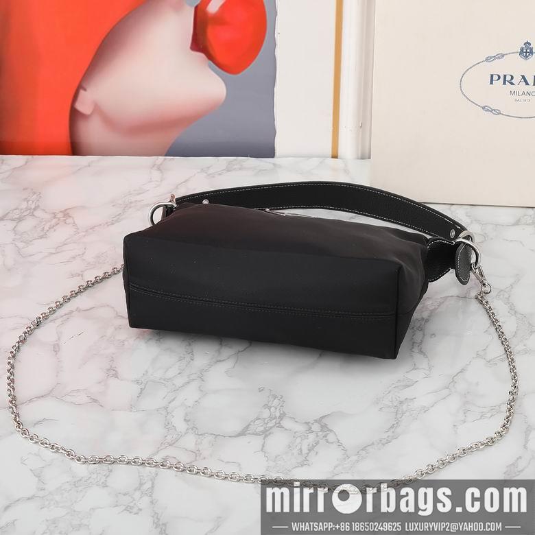 Prada Bags 8117 25cm XMY