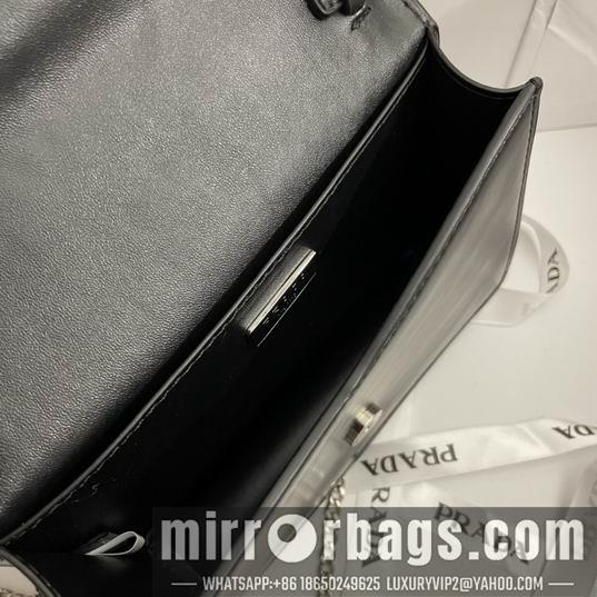 Prada Bags Prada 1BH189 9.5x3.5x17cm CN2色