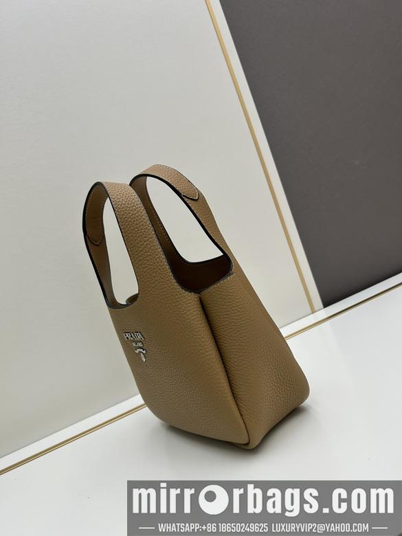 Prada Bags Prada 1BA349 15.5x18x10cm jj1