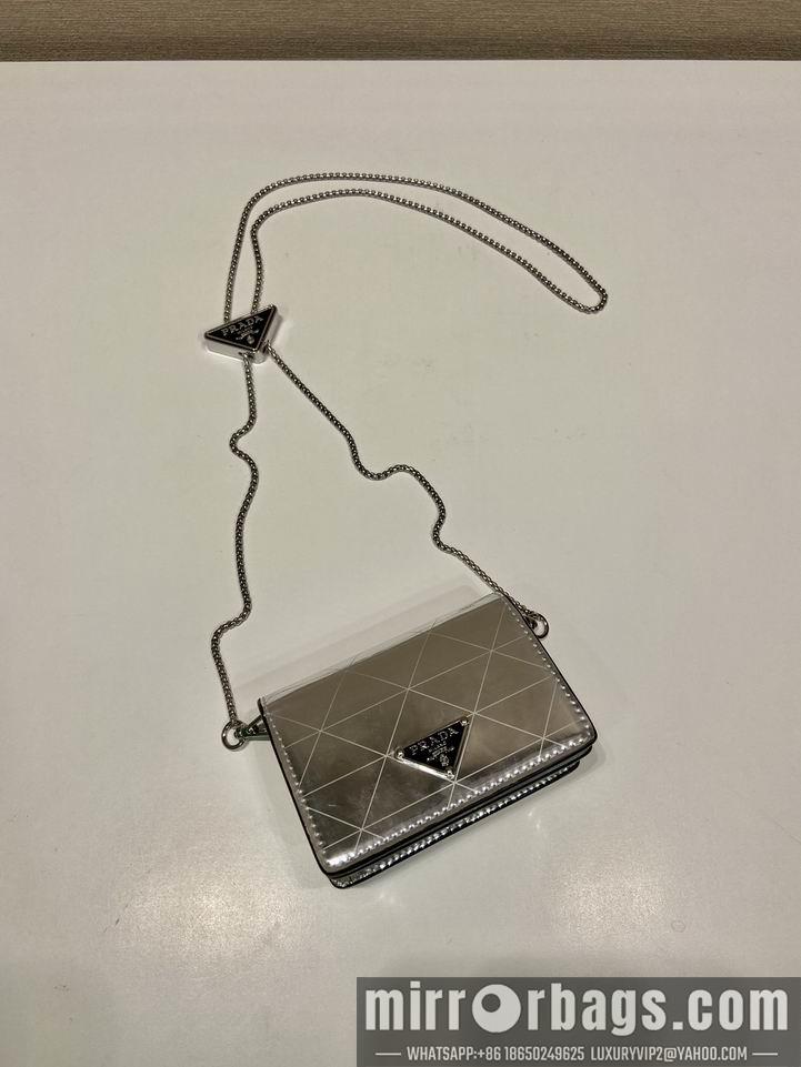 Prada Bags Parda 1MR024银色镜面 11.5x8cm Ap