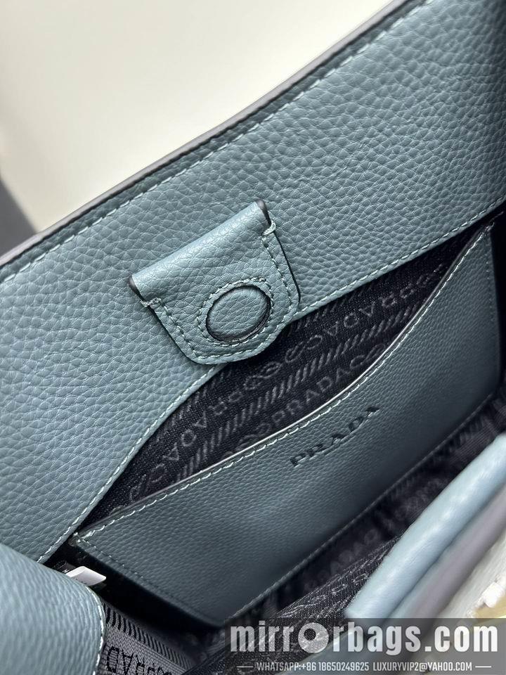 Prada Bags Prada 1BC073 20x19x6cm jj5