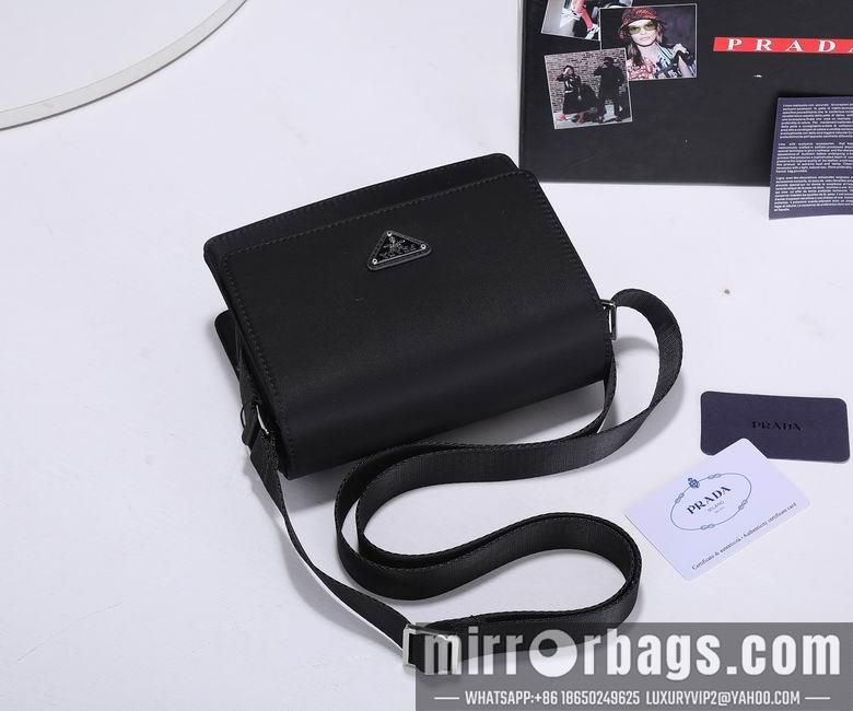 Prada Bags 015 19X6.5X15cm XMY