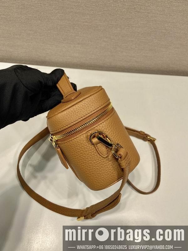 Prada Bags Prada 1BH202 18x11.5x7.5cm AP