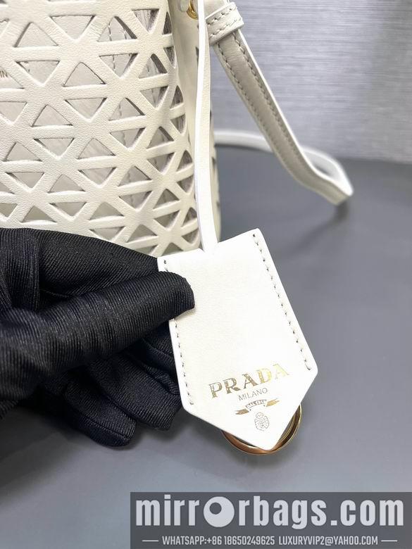 Prada Bags 1BA217 18X17X10.5cm