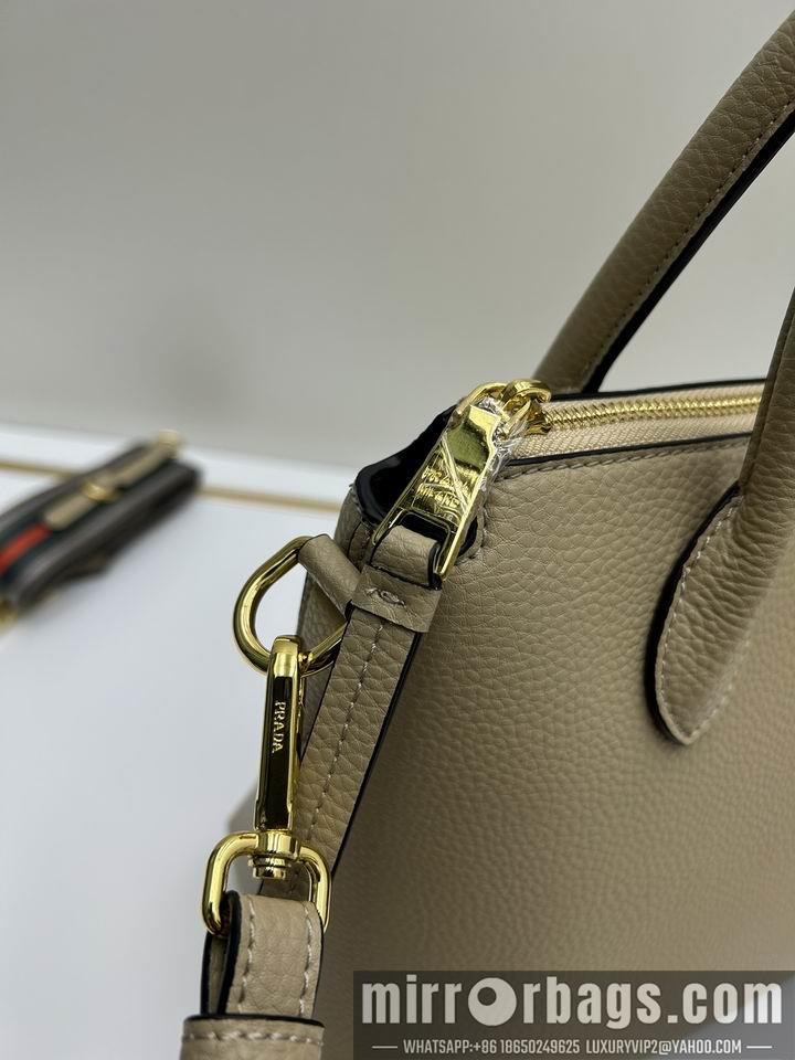 Prada Bags Prada 1BA157 31x23x14cm jj5