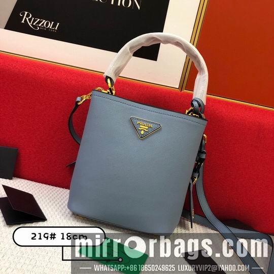 Prada Bags Prada Saffiano 1BA219十字纹 20x11x18cm CN6色