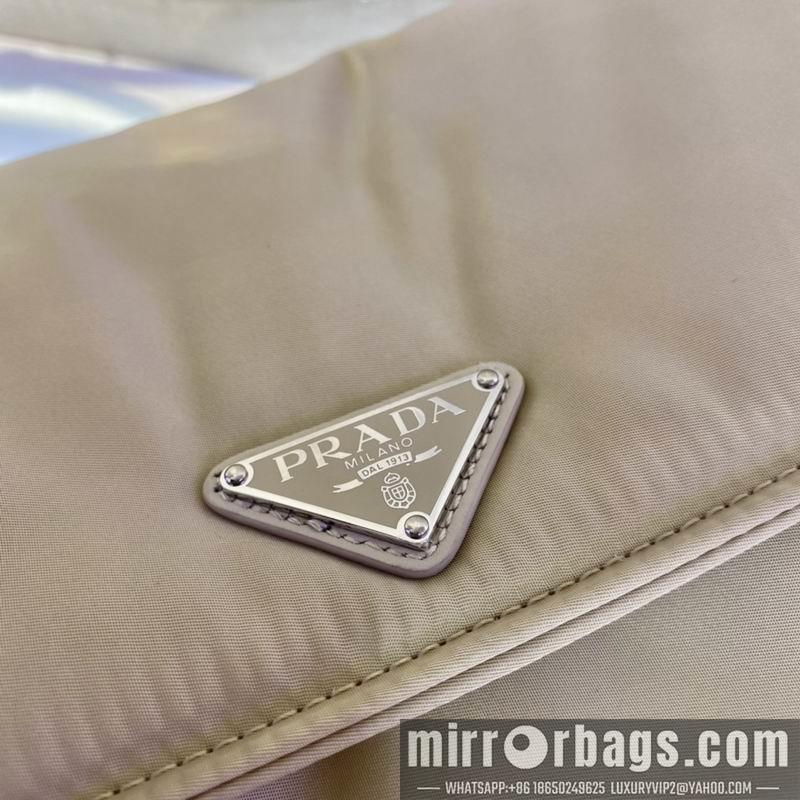 Prada Bags Re-Nylon 1BD255 30x21.5x12cm ap 09