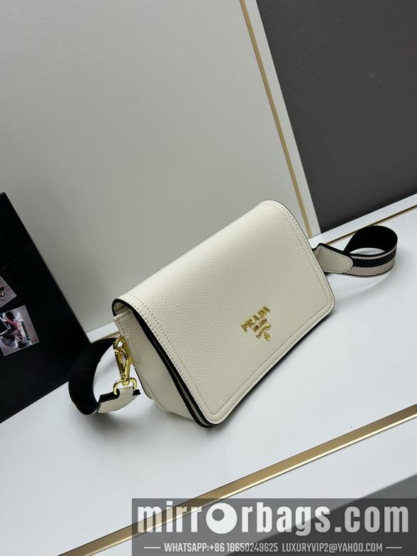 Prada Bags Prada 1BA106 22x14x8cm jj4