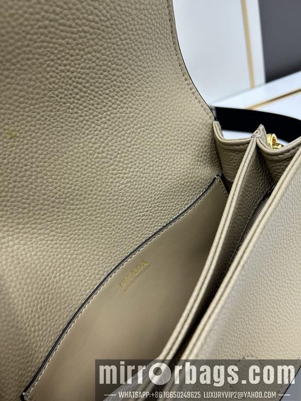 Prada Bags Prada 1BA106 22x14x8cm jj1