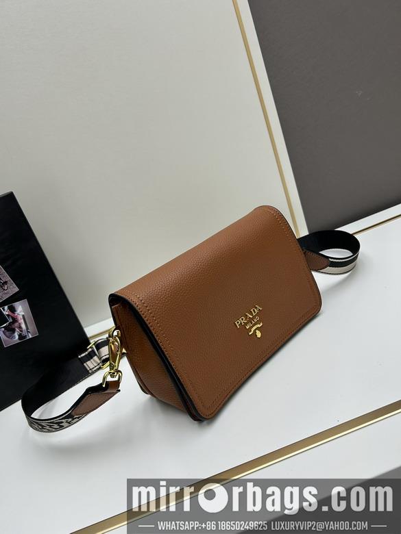 Prada Bags Prada 1BA106 22x14x8cm jj5