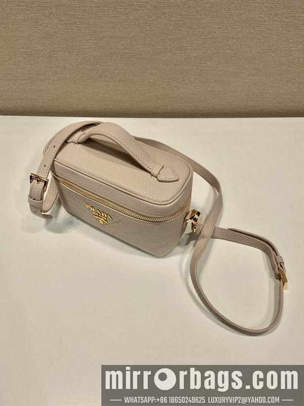 Prada Bags Prada 1BH202 18x11.5x7.5cm AP
