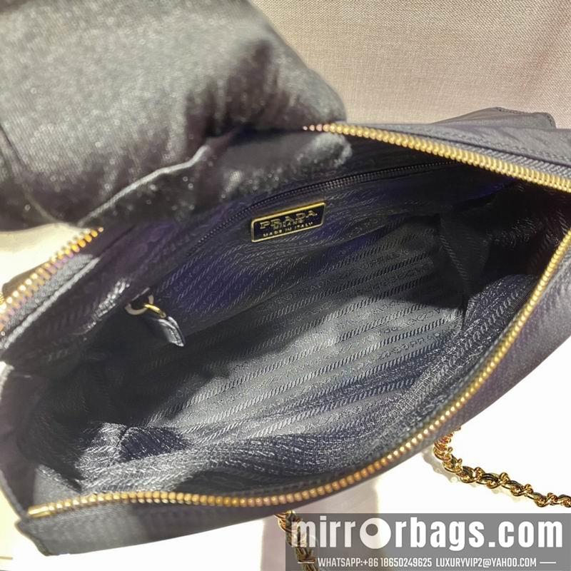 Prada Bags Vintage 1BD621 30x24x6cm ap 53