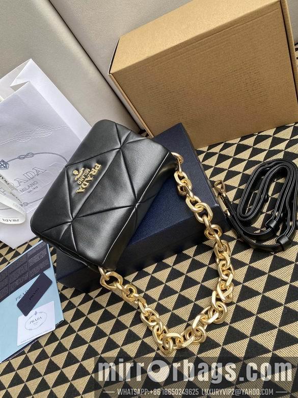 Prada Bags 1BD292A 21X15X6.5cm