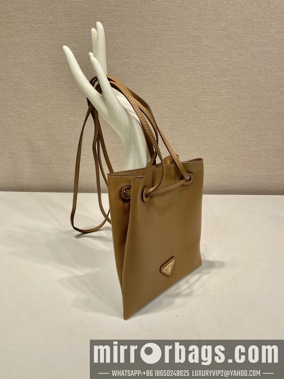 Prada Bags Prada 1BH221 17x20cm AP2
