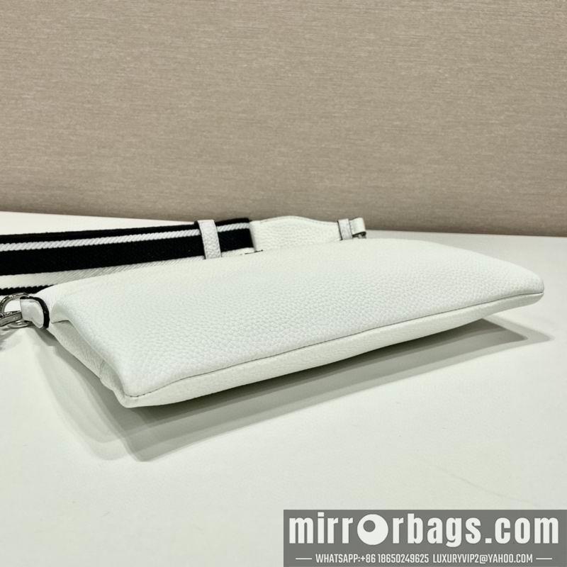 Prada Bags 1BH050 30X19.5CM AP