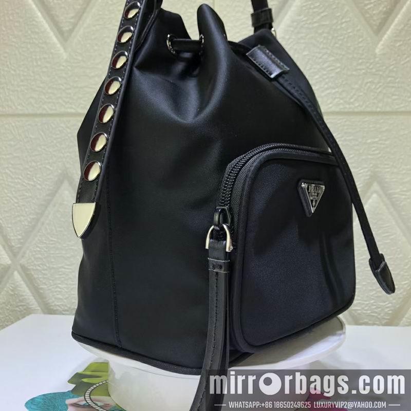 Prada Bags 938-1 17.5X22.5X13cm CN