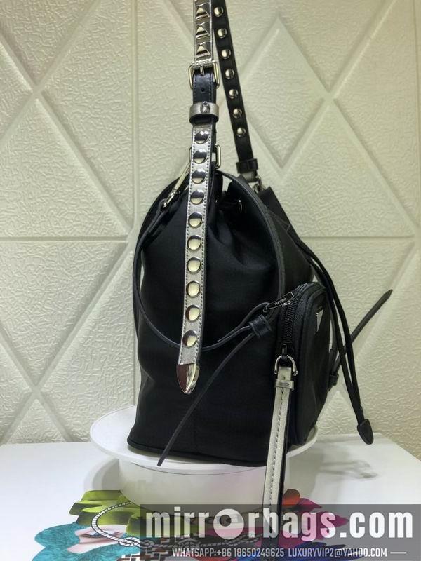 Prada Bags 938-1 17.5X22.5X13cm CN